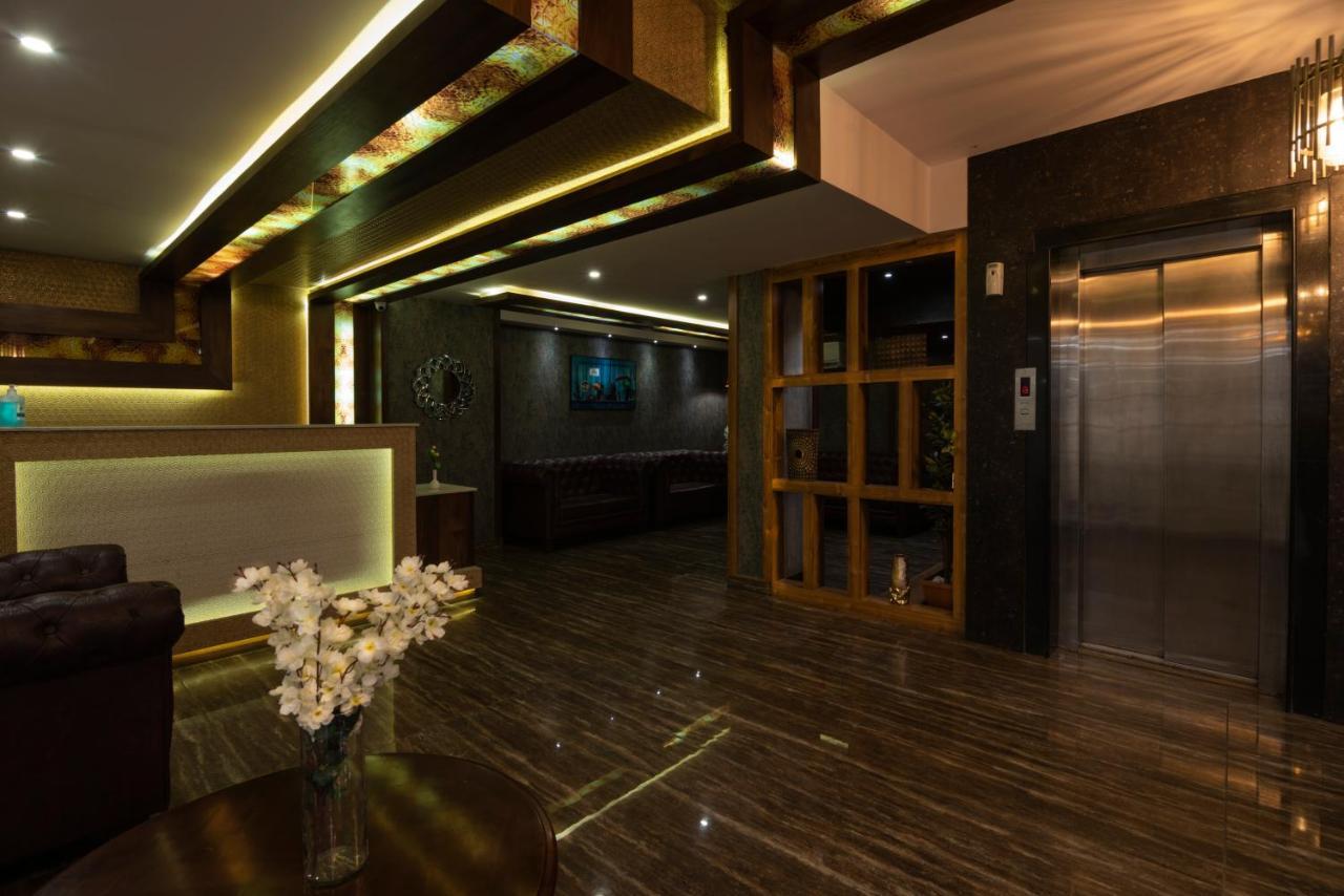 Hotel Monarch By Rivido, Bannerghatta Main Road Bangalore Esterno foto