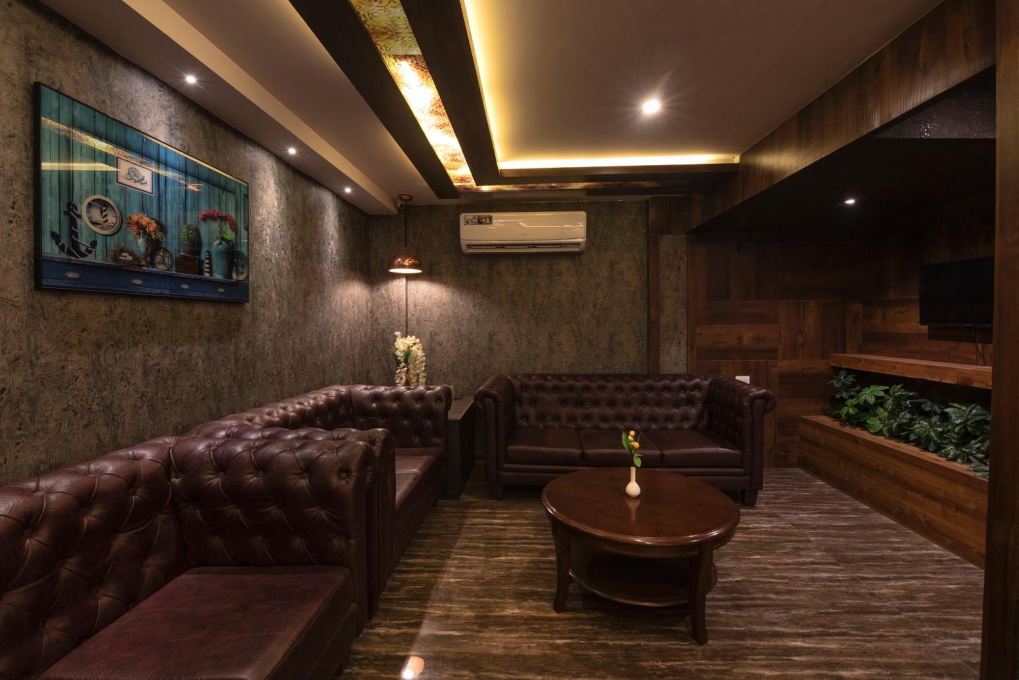 Hotel Monarch By Rivido, Bannerghatta Main Road Bangalore Esterno foto