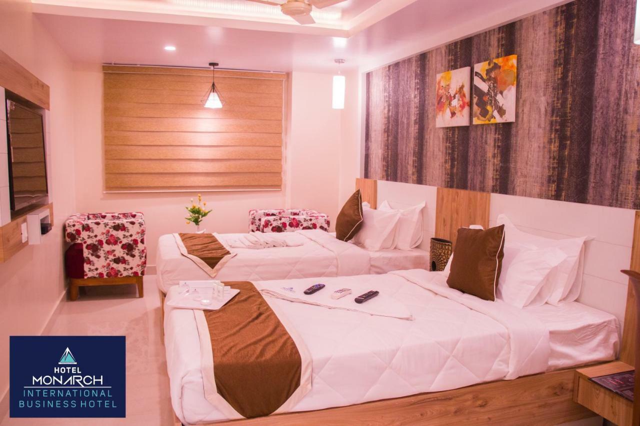 Hotel Monarch By Rivido, Bannerghatta Main Road Bangalore Esterno foto