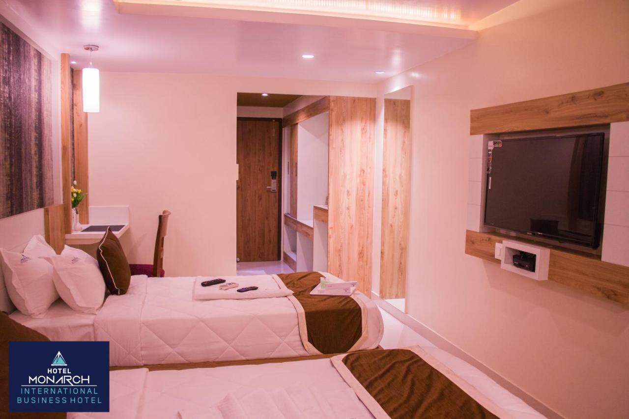 Hotel Monarch By Rivido, Bannerghatta Main Road Bangalore Esterno foto