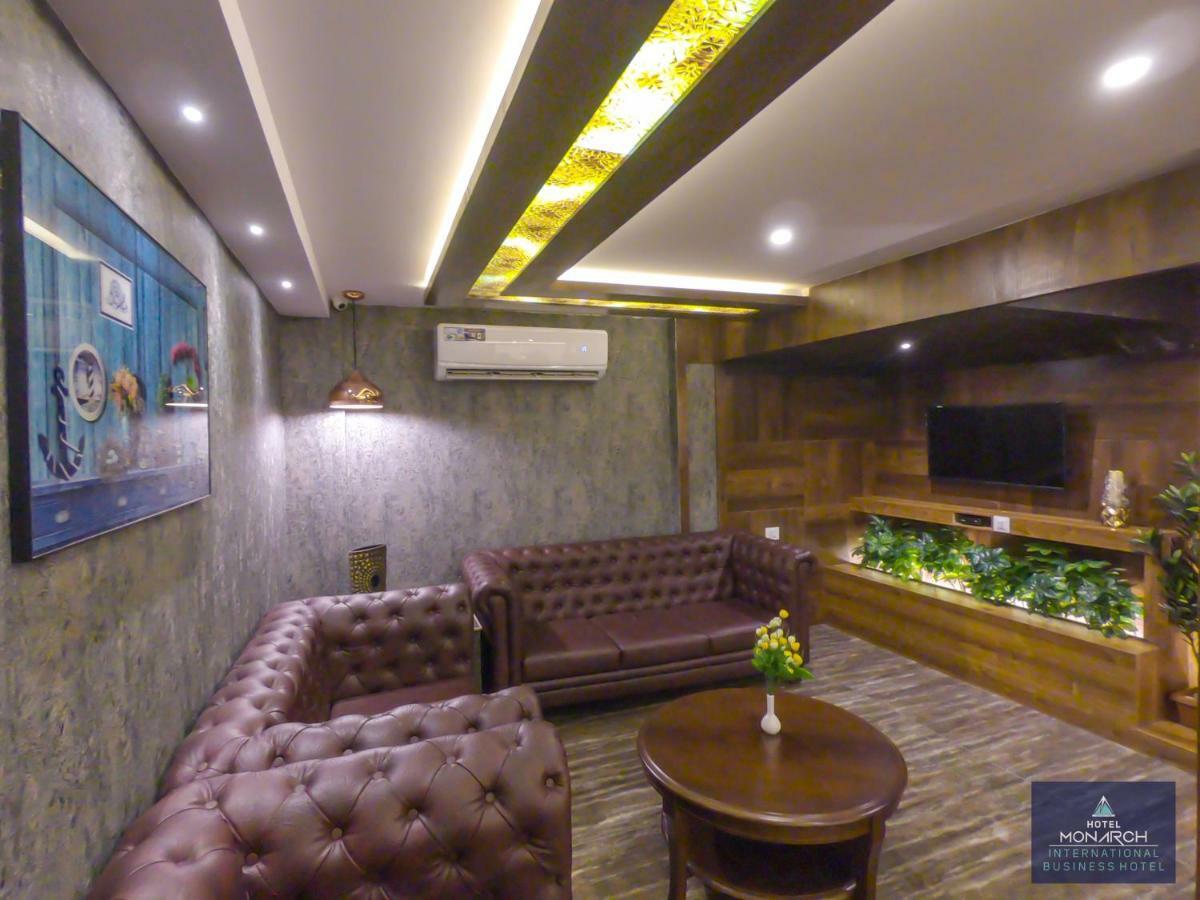 Hotel Monarch By Rivido, Bannerghatta Main Road Bangalore Esterno foto
