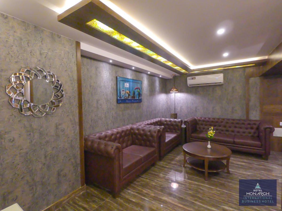 Hotel Monarch By Rivido, Bannerghatta Main Road Bangalore Esterno foto