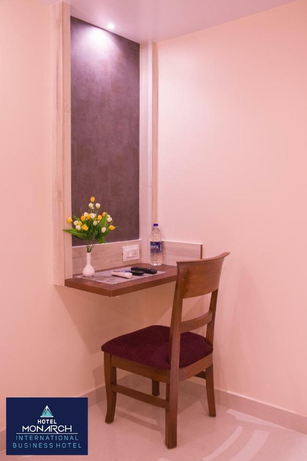 Hotel Monarch By Rivido, Bannerghatta Main Road Bangalore Esterno foto